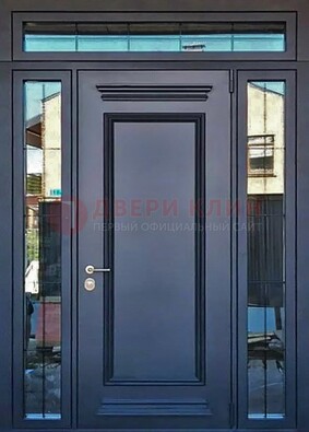 Черная металлическая дверь с фрамугой и филенкой ДФГ-19 в Реутове