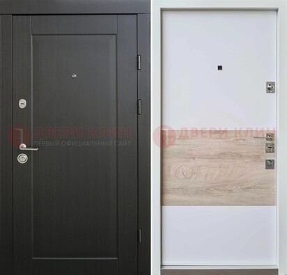 Черная металлическая дверь с белой МДФ внутри ДМ-230 в Реутове