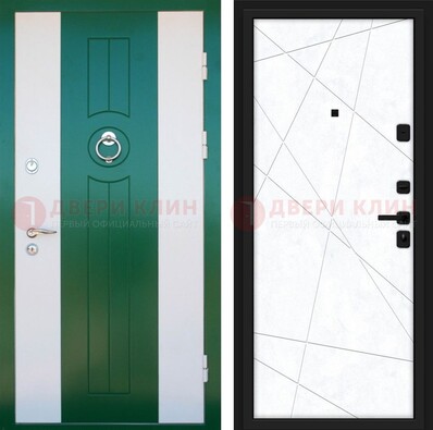 Зеленая железная дверь с панелями МДФ ДМ-369 в Реутове
