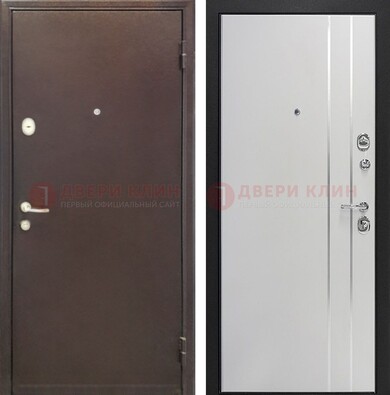 Входная дверь с порошковым покрытием с МДФ с молдингами ДП-232 в Реутове