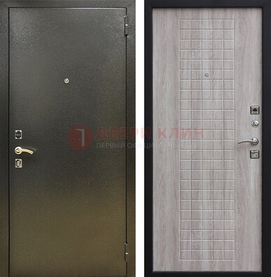 Железная темная дверь с порошковым покрытием и филенчатой МДФ ДП-297 в Реутове