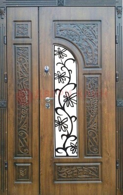 Морозостойкая металлическая парадная дверь ДПР-12 в Реутове