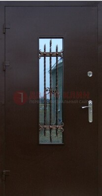 Надежная металлическая дверь со стеклом и ковкой ДСК-47 в Реутове