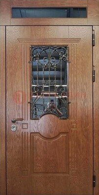 Металлическая входная дверь со стеклом и ковкой для дома ДСК-96 в Реутове