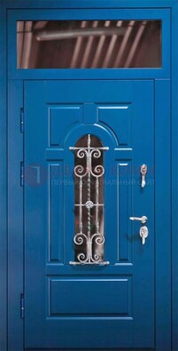 Синяя железная филенчатая дверь со стеклом и ковкой ДСК-97 в Реутове