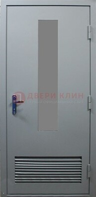 Серая металлическая техническая дверь с декоративной вставкой ДТ-14 в Реутове
