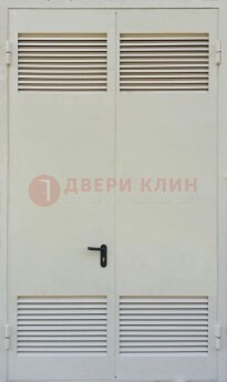 Белая металлическая противопожарная дверь с вентиляционной решеткой ДТ-6 в Реутове